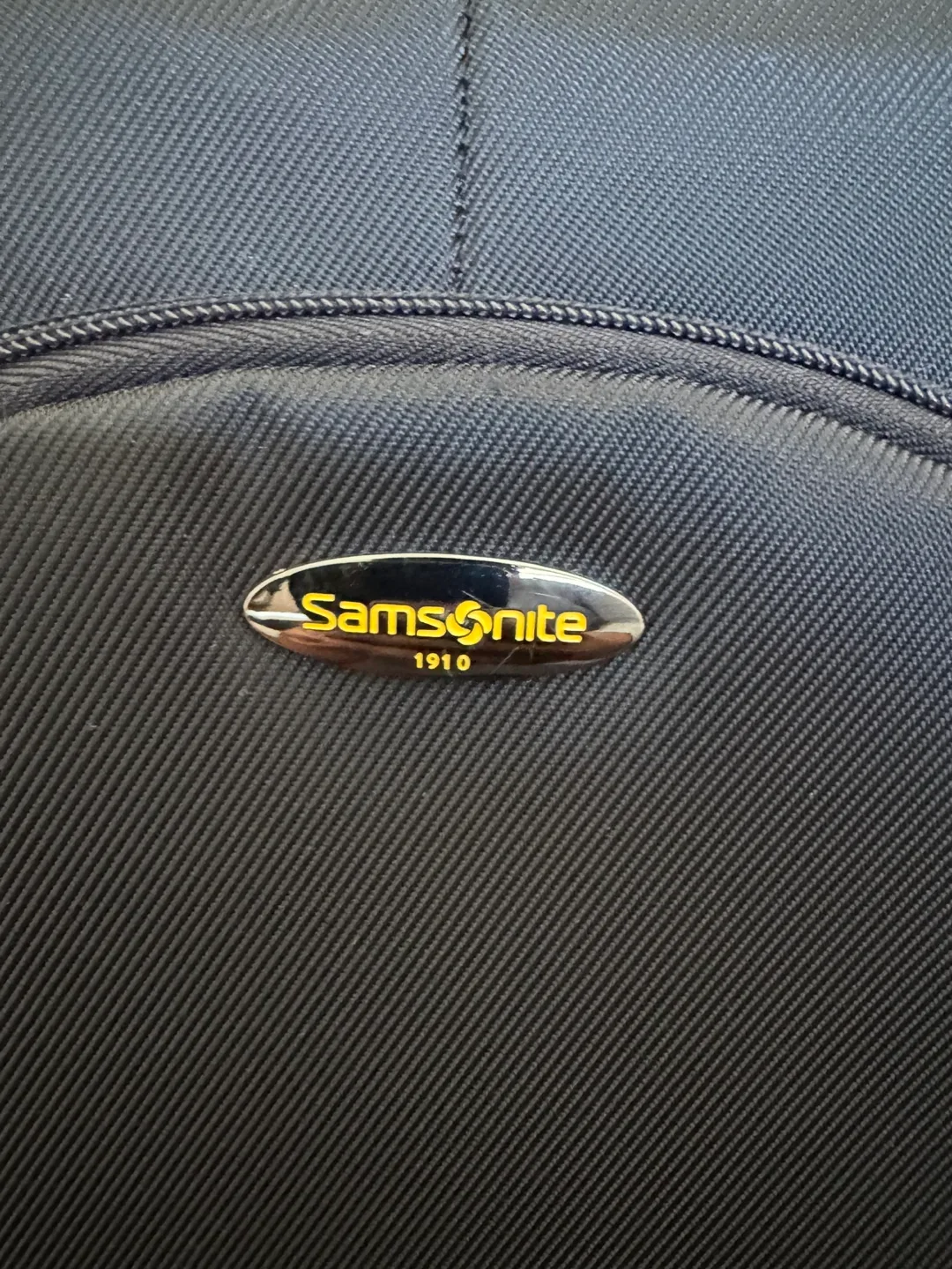 Samsonite Black Rolling Carry-On Bag - 17 Inch image indicator(4)