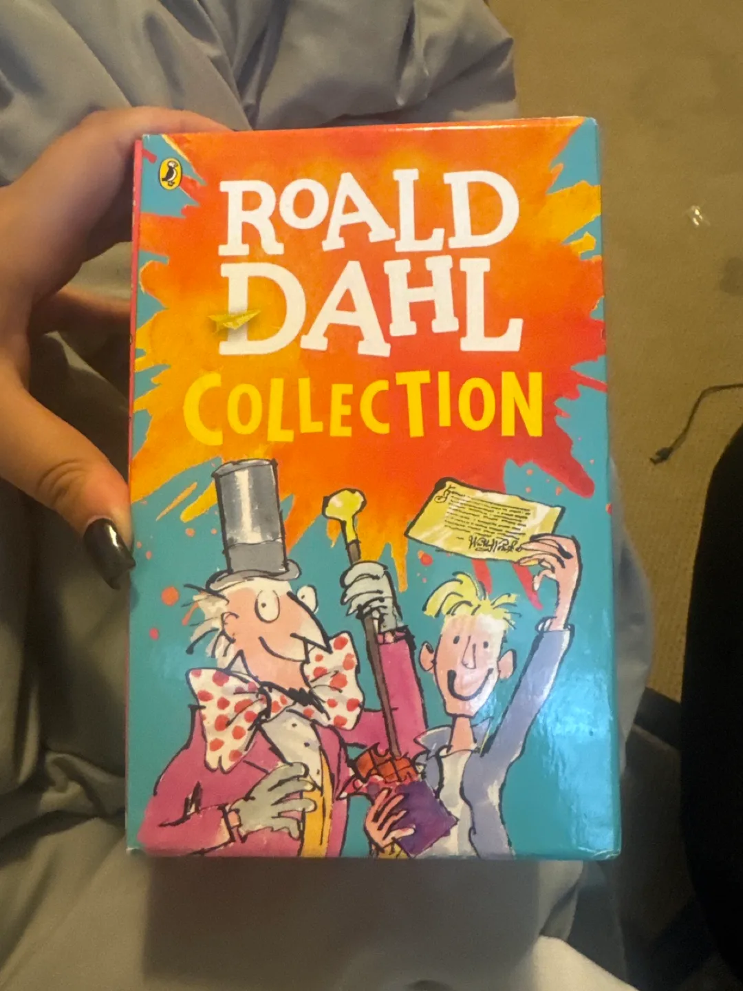 Roald Dahl Collection: 16 Fantastic Stories image indicator(2)