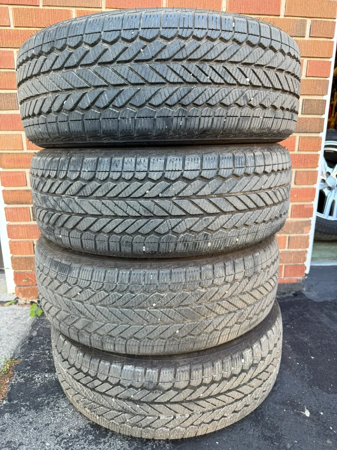 BRIDGESTONE WEATHERPEAK 225/55R19