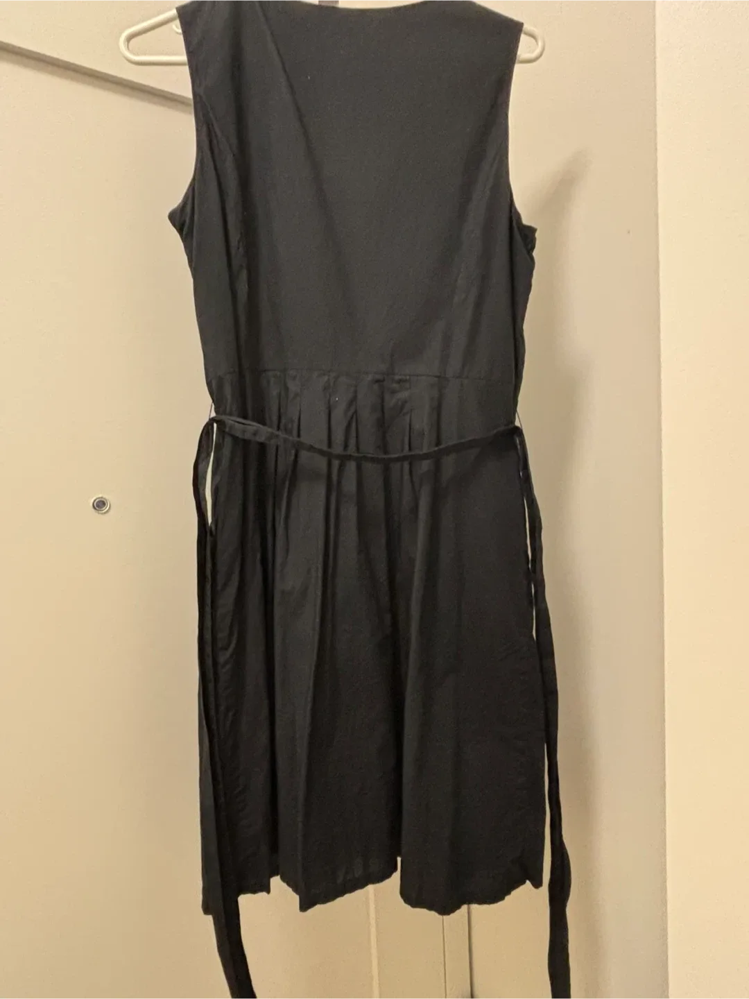 LL BEAN 100% cotton Black Dress sz8 image indicator(5)
