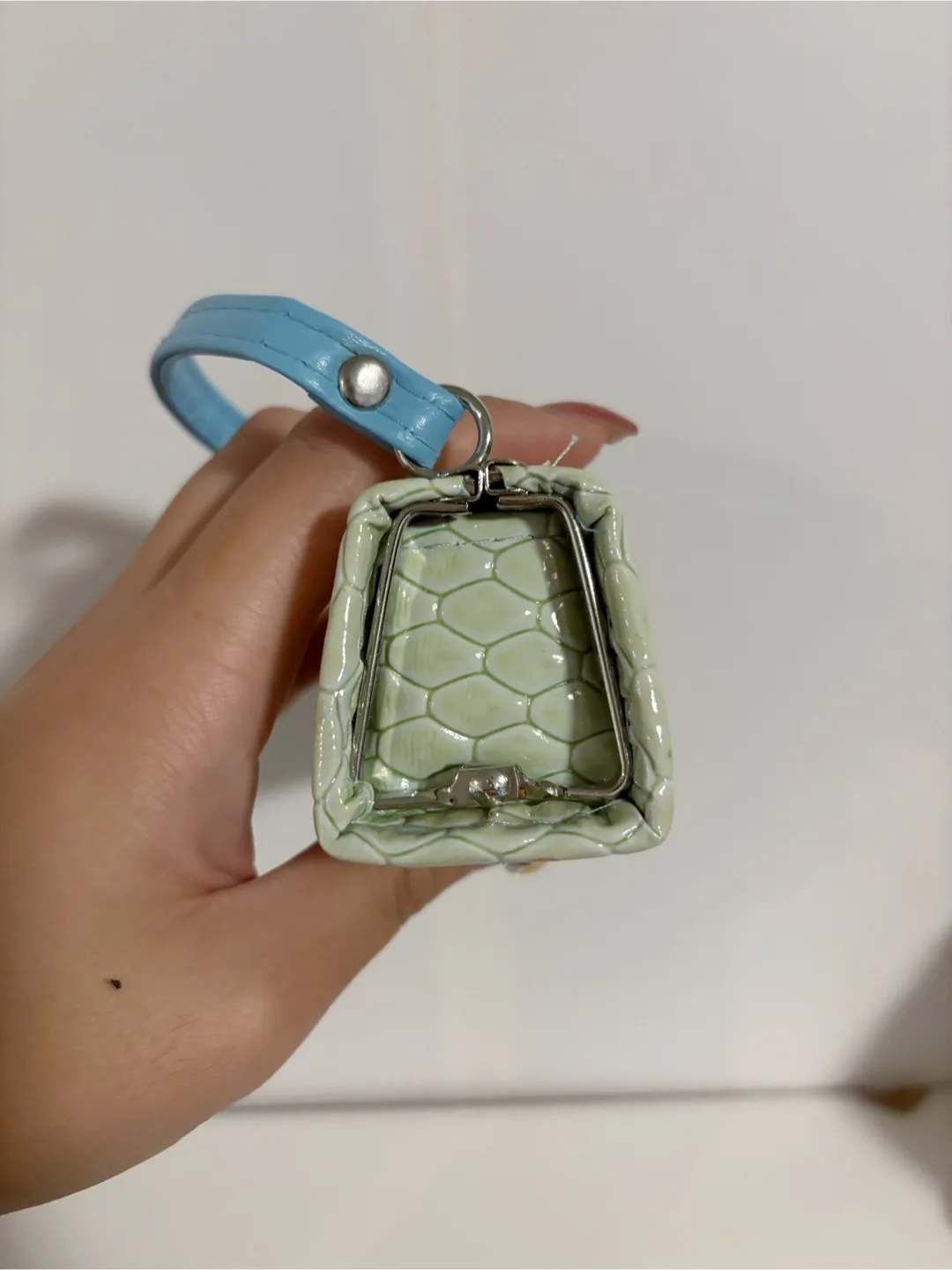 Crocodile Pattern Lipstick Case image indicator(2)