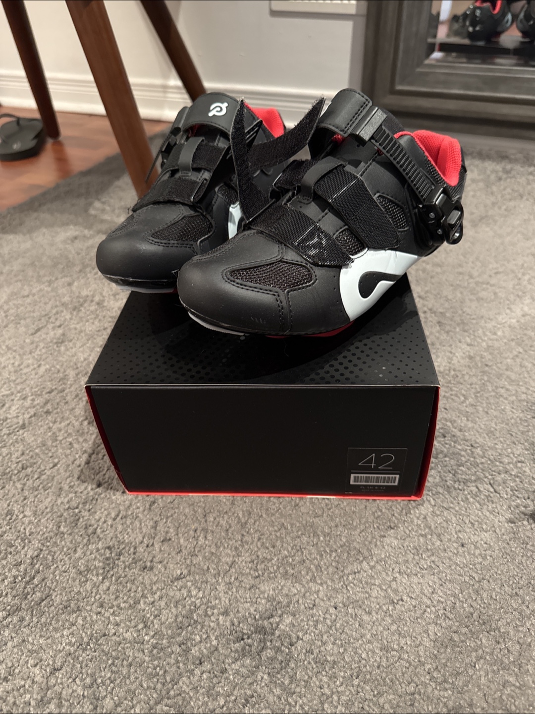 Peloton Cycling Shoes - EU 42 / US 9