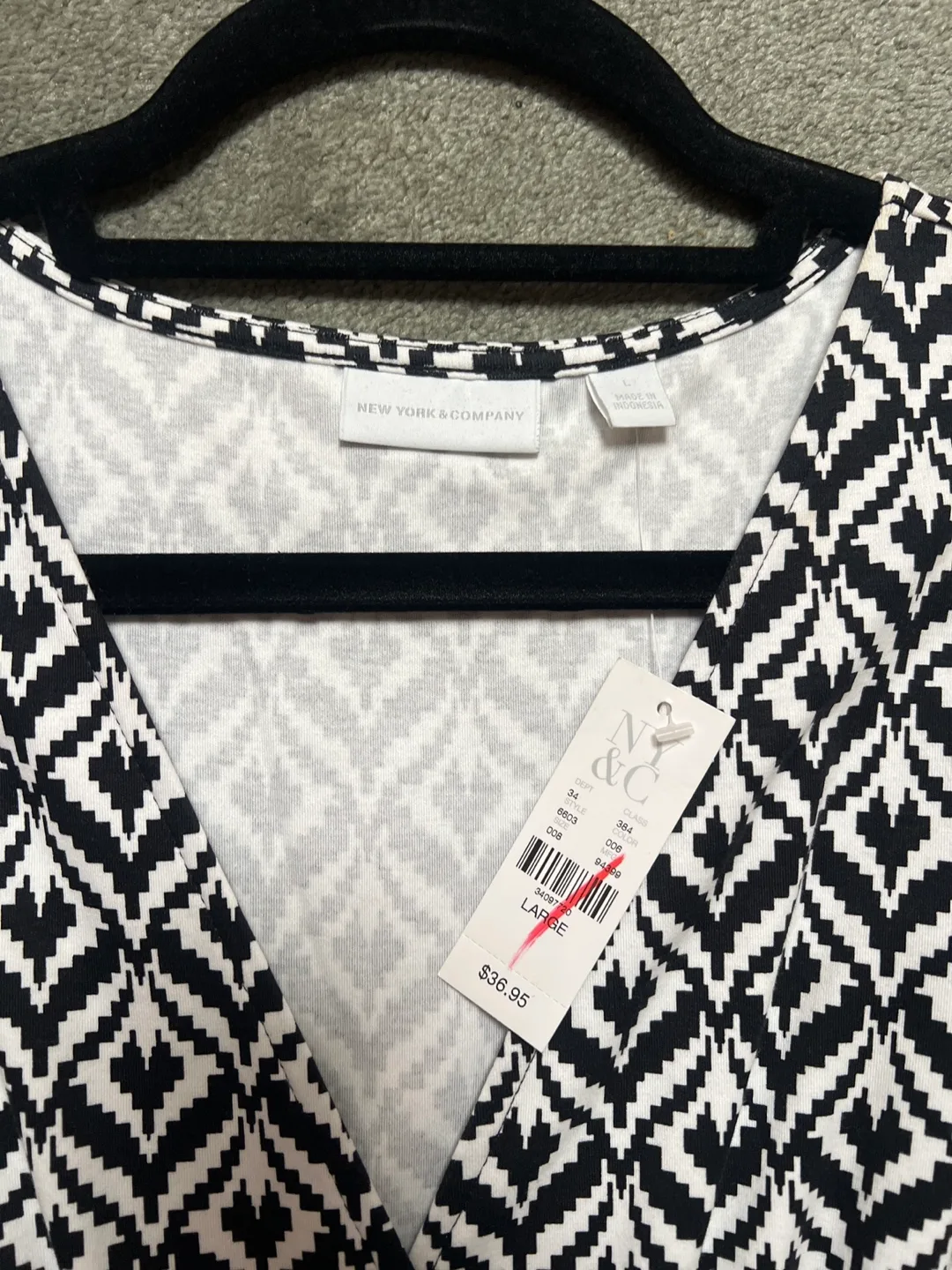 NY&C Black & White Dress - Size L image indicator(2)