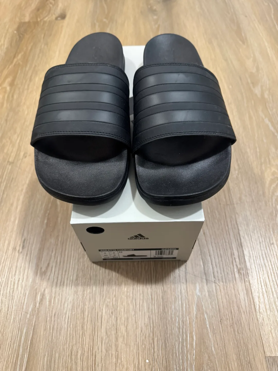 Adidas Adilette Comfort Black Slides Size 11 Men thumbnail