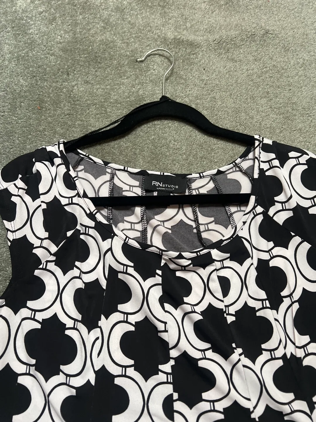 RN Studio Black/White Dress - Size PL image indicator(2)