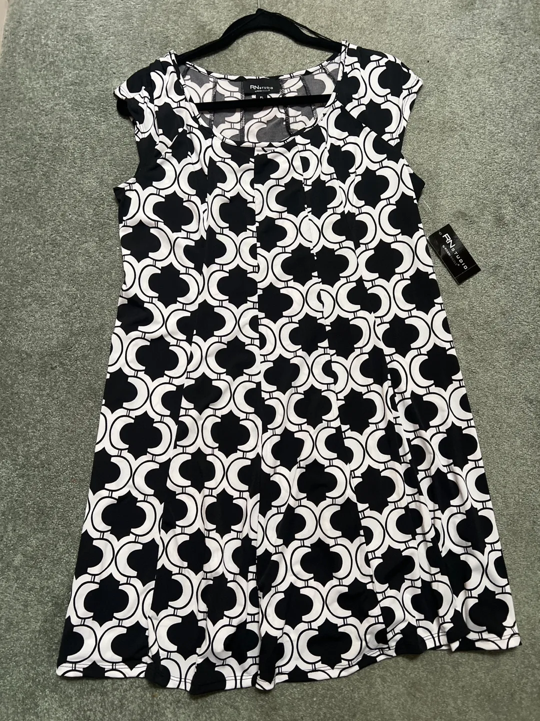 RN Studio Black/White Dress - Size PL thumbnail