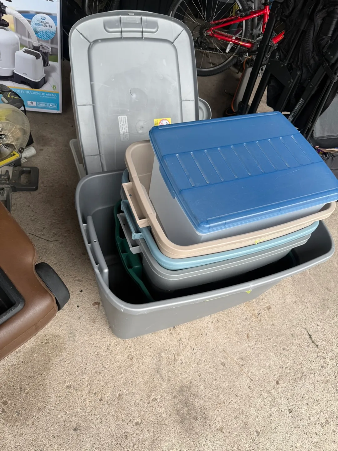 Storage Totes - Variety of Sizes & Colours thumbnail