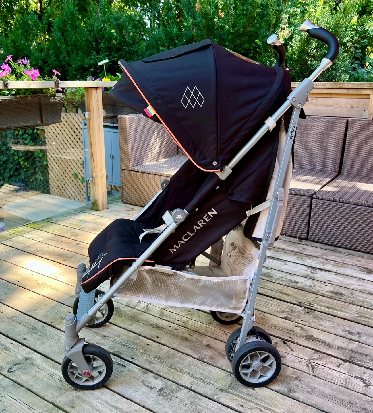 Maclaren 2018 / 2019 Techno XT Stroller – Black/Silver thumbnail
