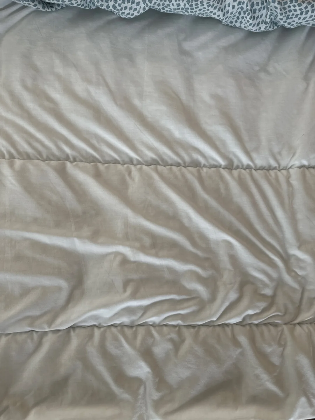 IKEA SMÅSPORRE Duvet - Full/Queen with cover and pillow image indicator(3)