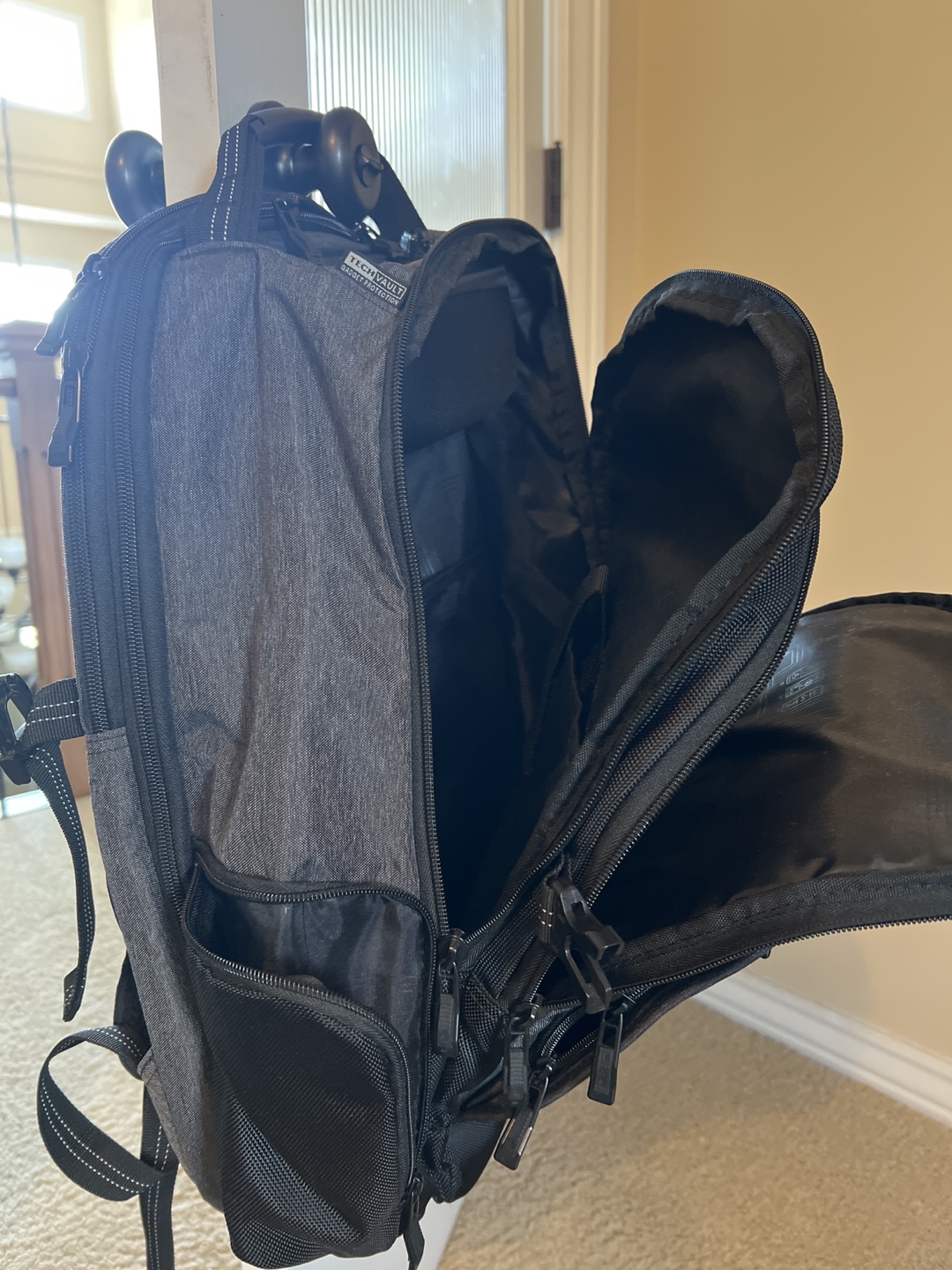 OGIO Wheeled Backpack - Great Condition! - photo 3