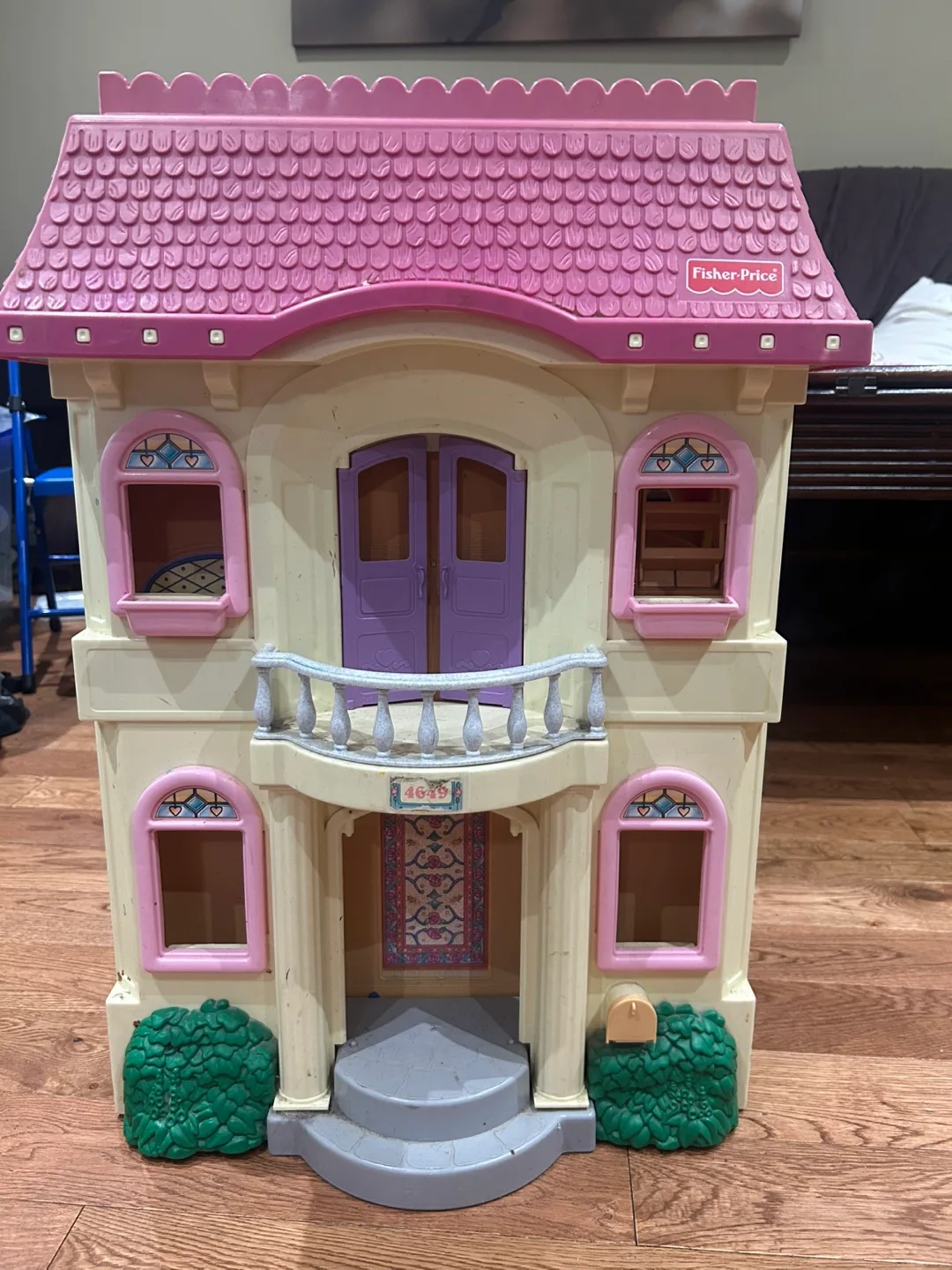 Fisher-Price Loving Family Dollhouse thumbnail
