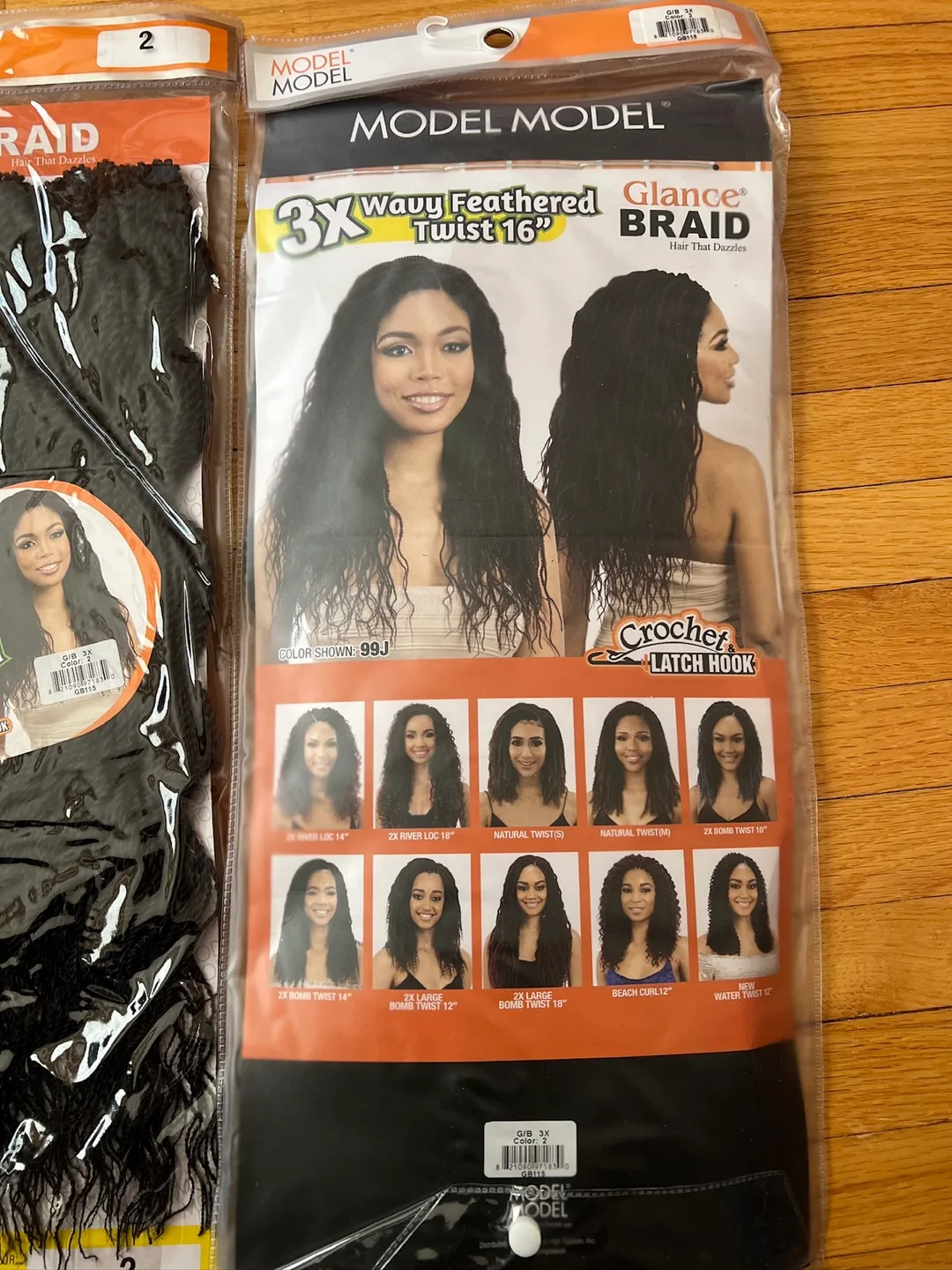 Model Model Glance Braid 3X Wavy Feathered Twist 16" image indicator(2)