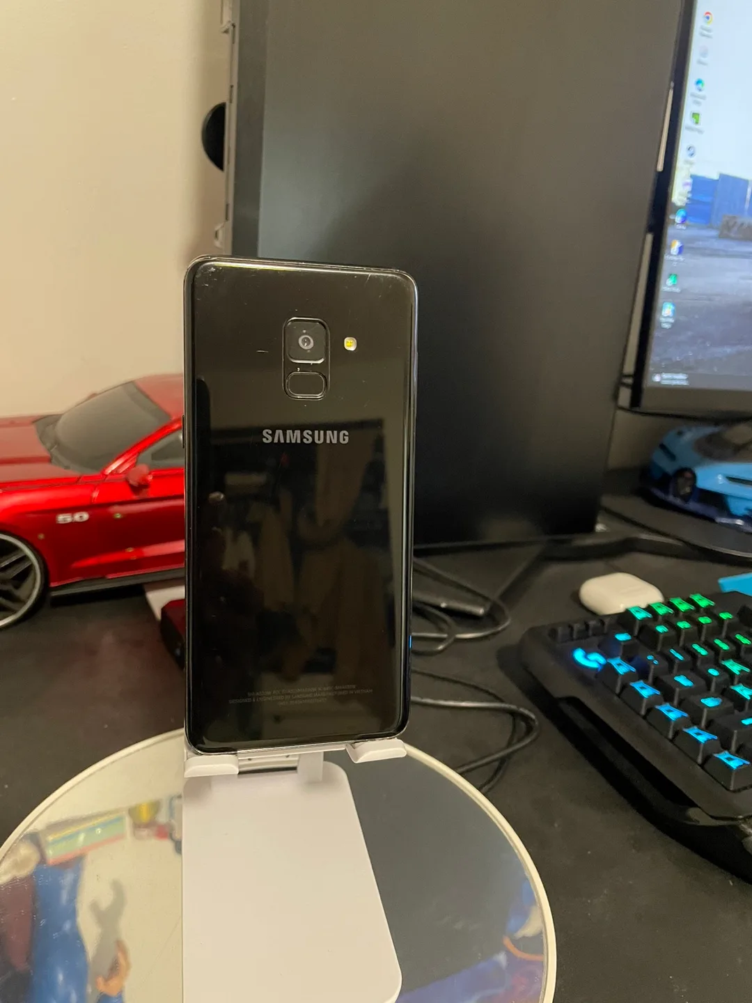 Samsung Galaxy A8 (2018) - Black image indicator(10)