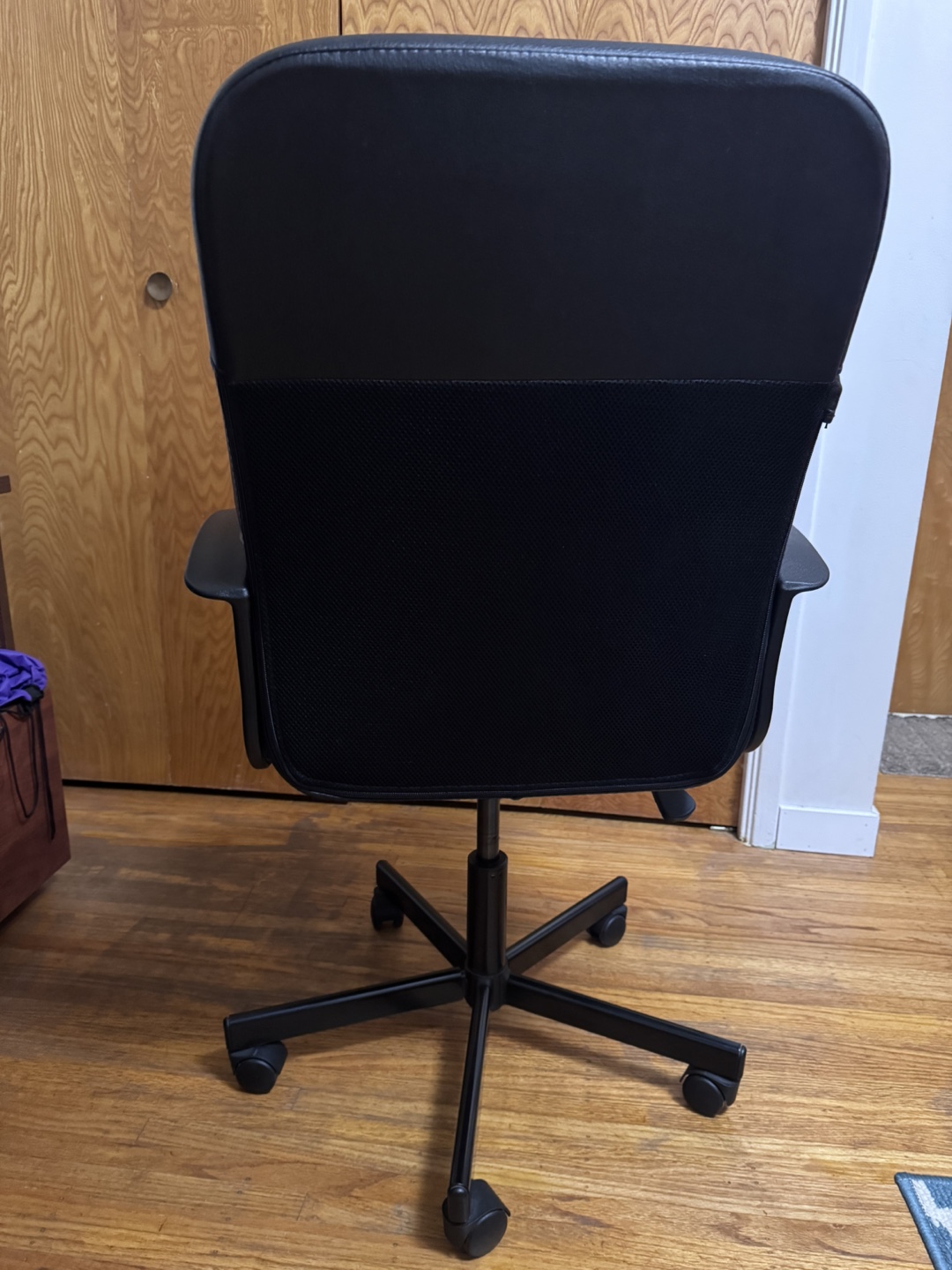 Black Office Chair - IKEA - photo 2