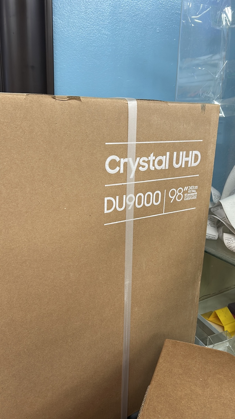 New Samsung 98" Crystal UHD DU9000 Series TV - photo 5