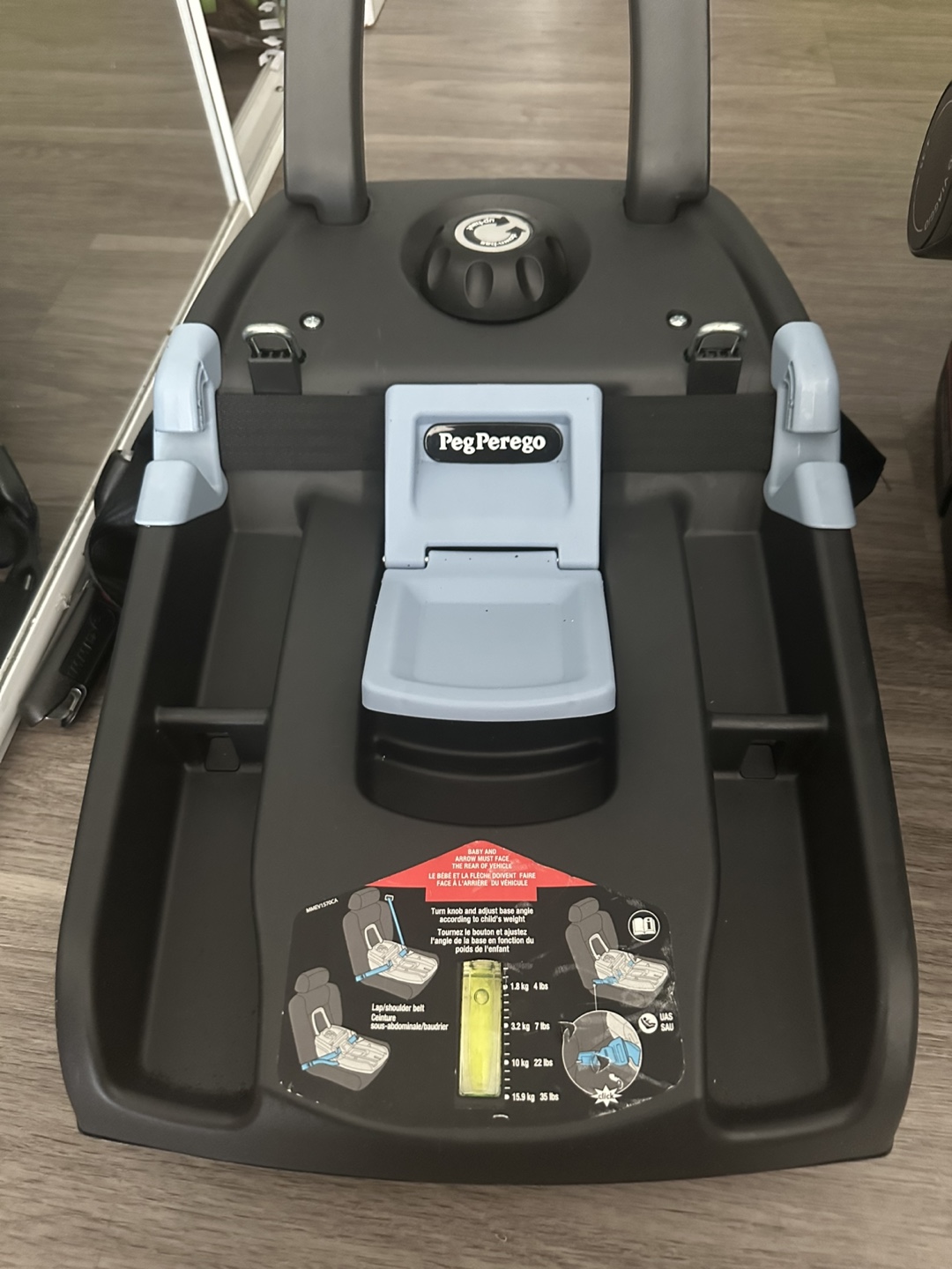 Like new Peg Perego Stage 1 car seat — 3 years warranty left! - photo 3
