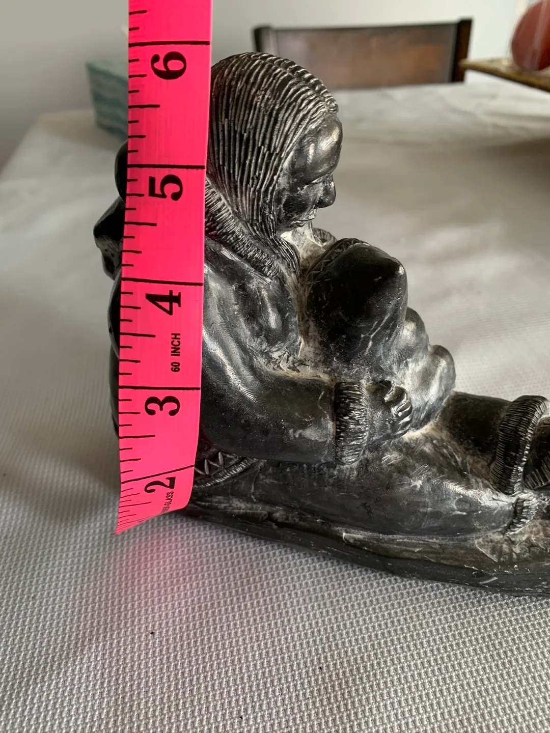 Inuit Mother and Child Sculpture image indicator(9)