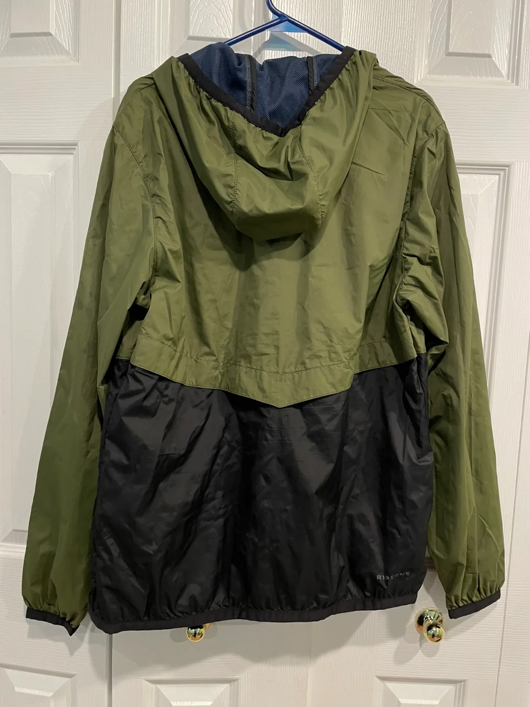 Ripzone L/G Olive & Black Windbreaker image indicator(4)