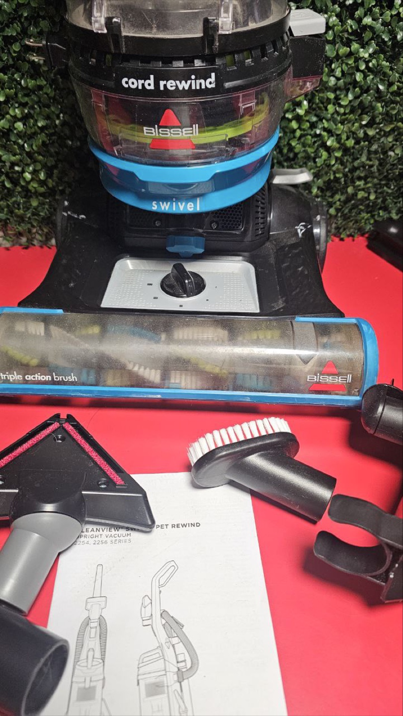 Bissell CleanView Swivel Rewind Pet Vacuum - photo 3