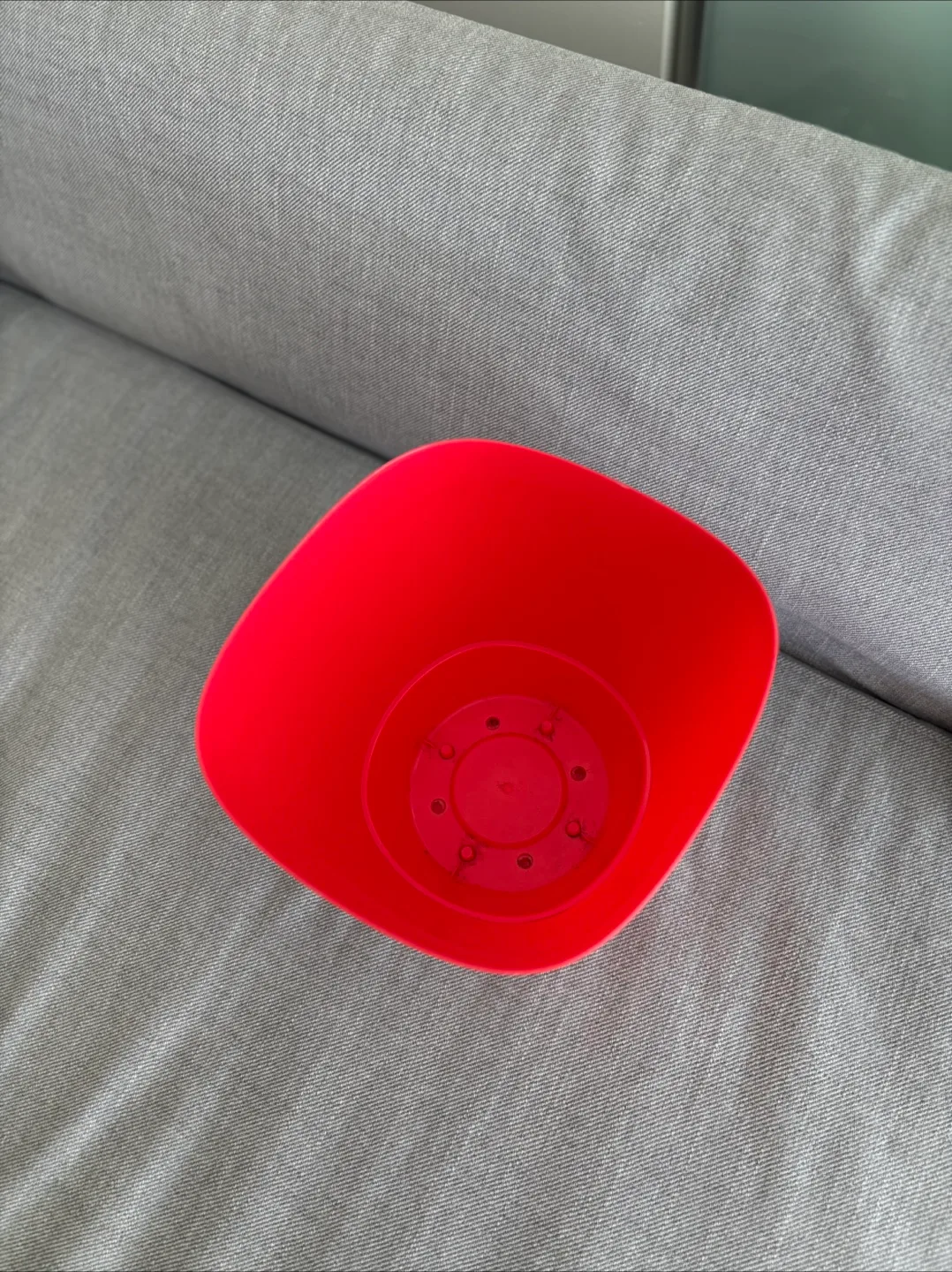 Free Planter Pot 🪴 image indicator(2)