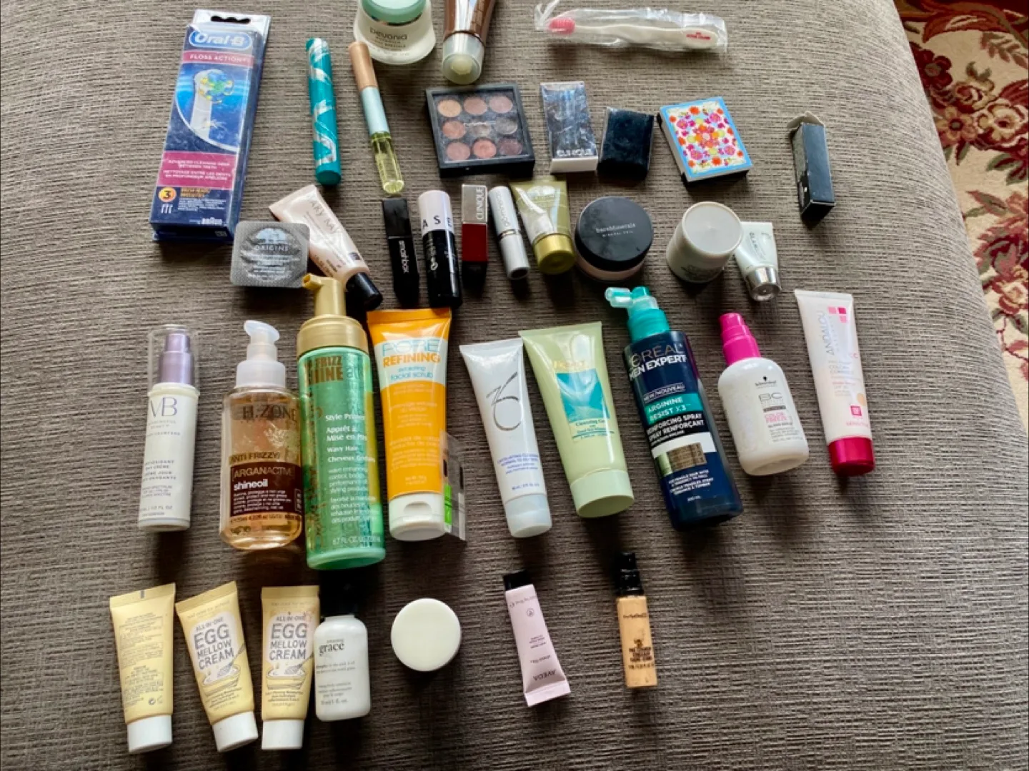 Mixed Lot of Hair & Beauty Products image indicator(4)