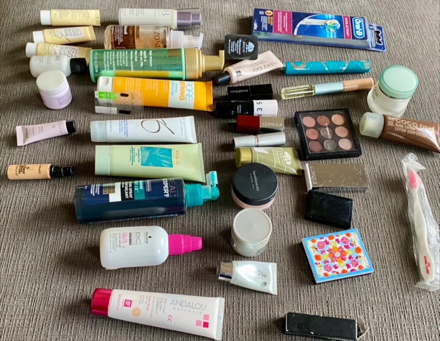 Mixed Lot of Hair & Beauty Products image indicator(3)