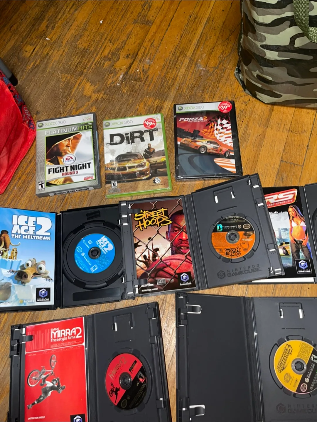 Xbox 360 & GameCube Games image indicator(2)