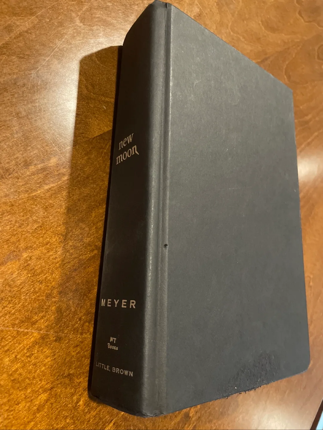 New Moon by Stephenie Meyer image indicator(2)