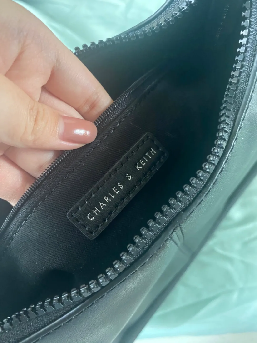 Charles & Keith Black Handbag image indicator(5)