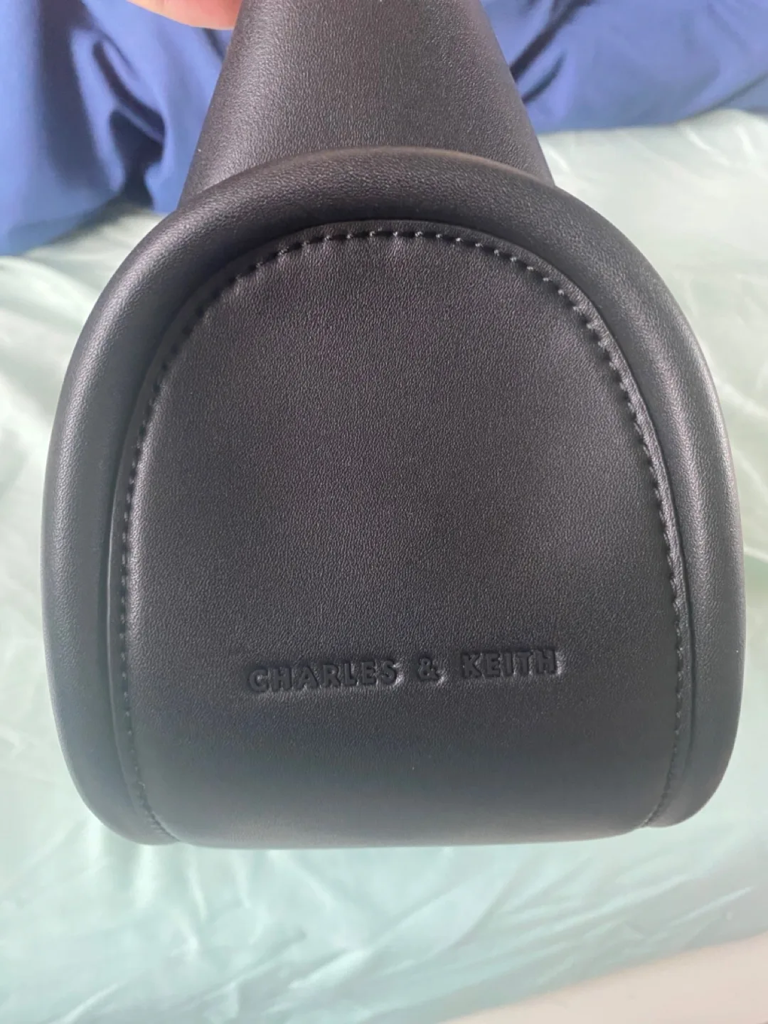 Charles & Keith Black Handbag image indicator(4)