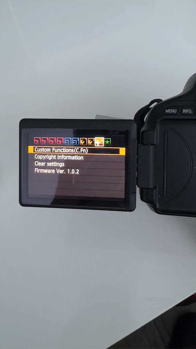 Canon eos Rebel T3i w/ 50mm f1.8 lens & camera bag image indicator(2)