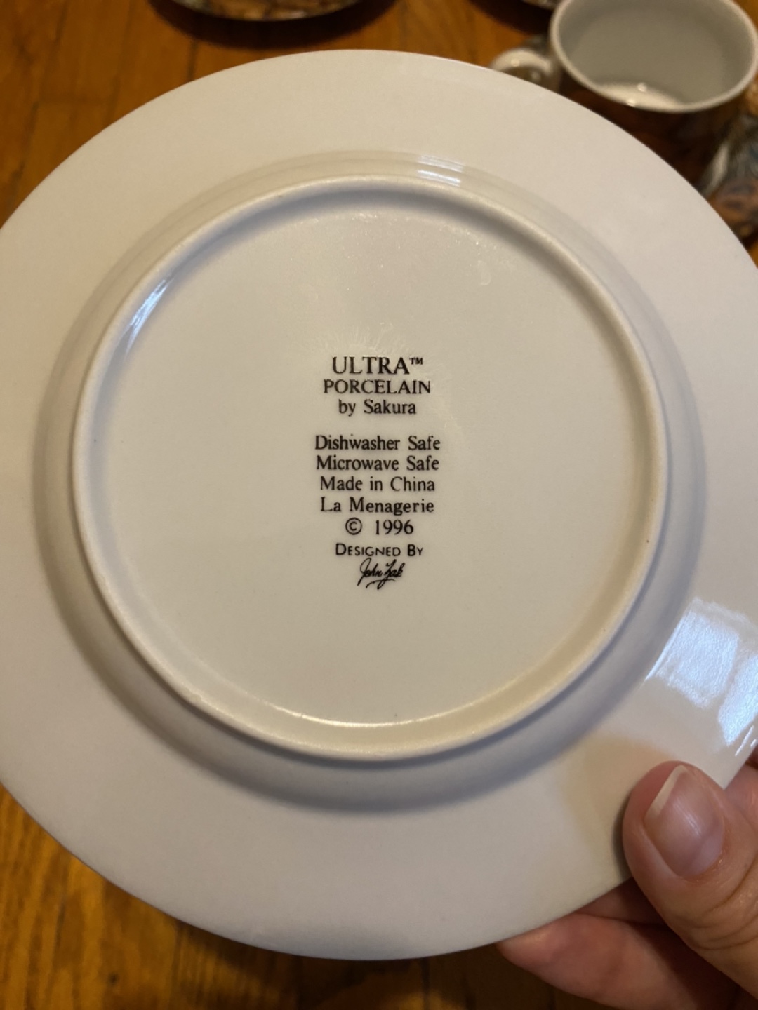 Sakura La Menagerie Cup and Saucer Set - photo 3