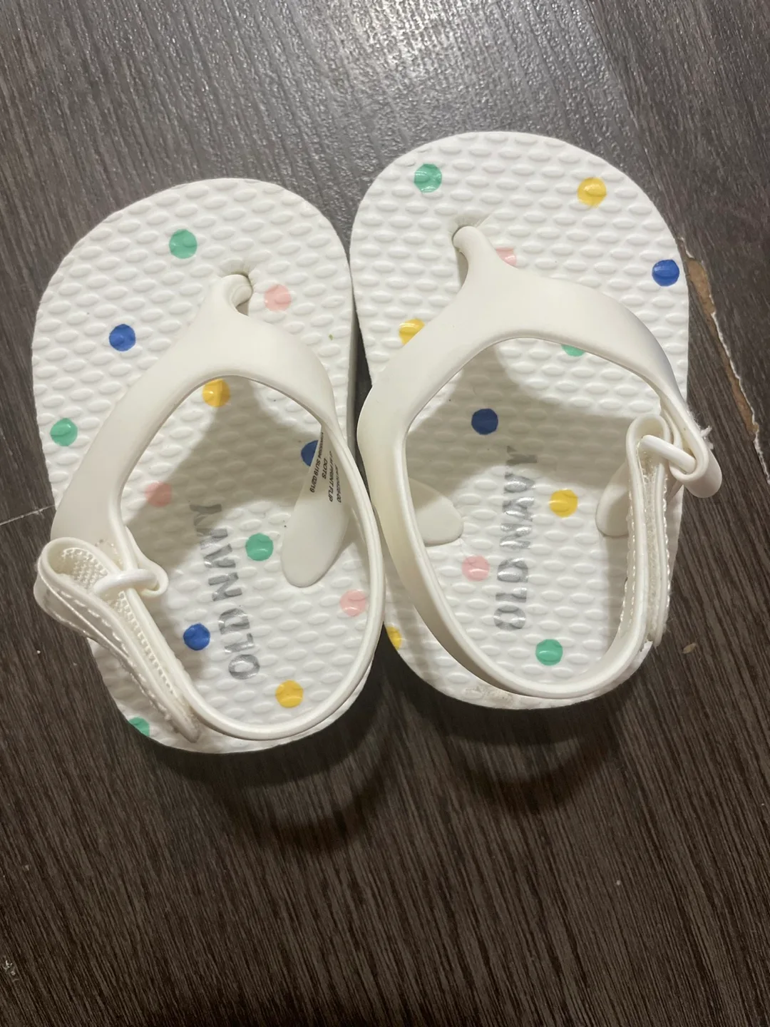 Baby shoes image indicator(2)