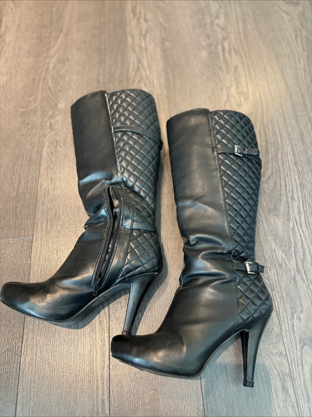 Free Black Size 9 Boots 👢