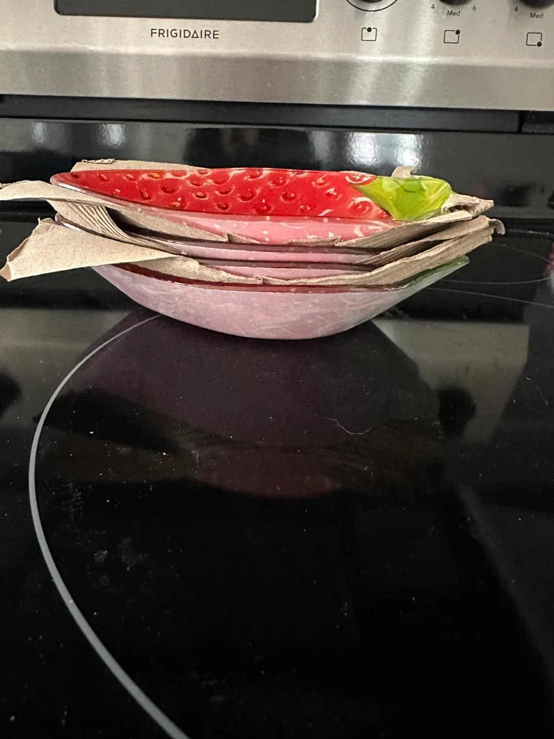 Stokes Strawberry Bowls - Set of 4 image indicator(2)