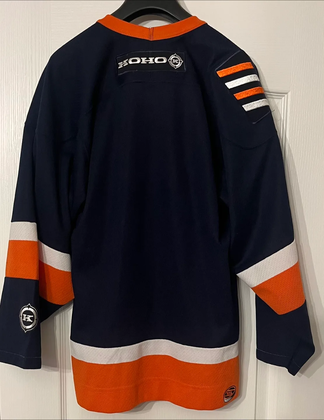 Koho NHL New York Islanders Jersey • Men’s Size Small image indicator(6)