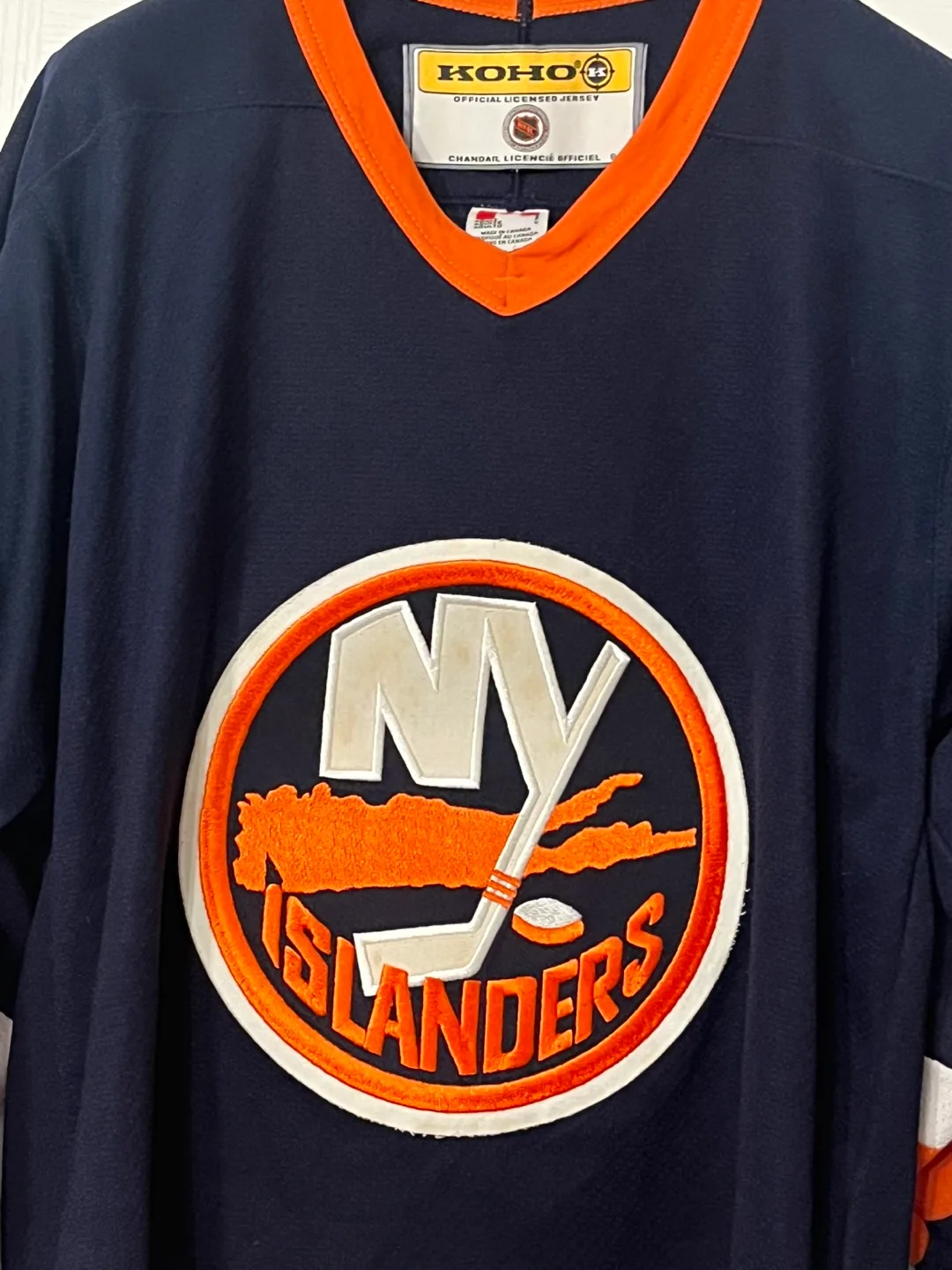 Koho NHL New York Islanders Jersey • Men’s Size Small image indicator(3)