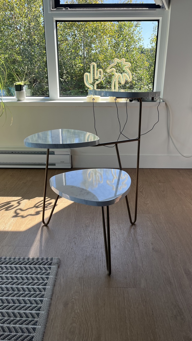 Triangular 3-tiered plant stand - photo 2