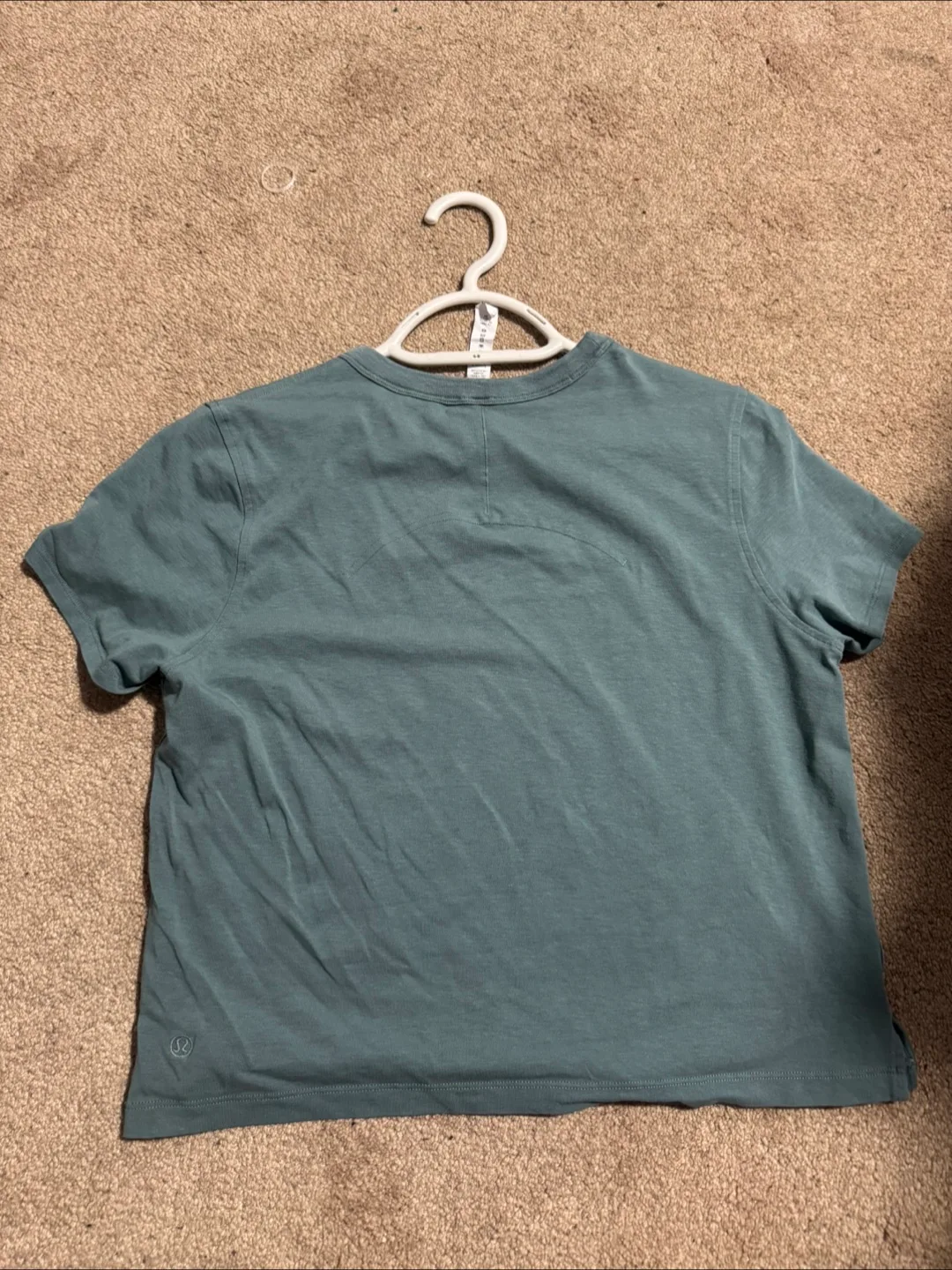 Lululemon T-Shirt - Size 4 image indicator(2)