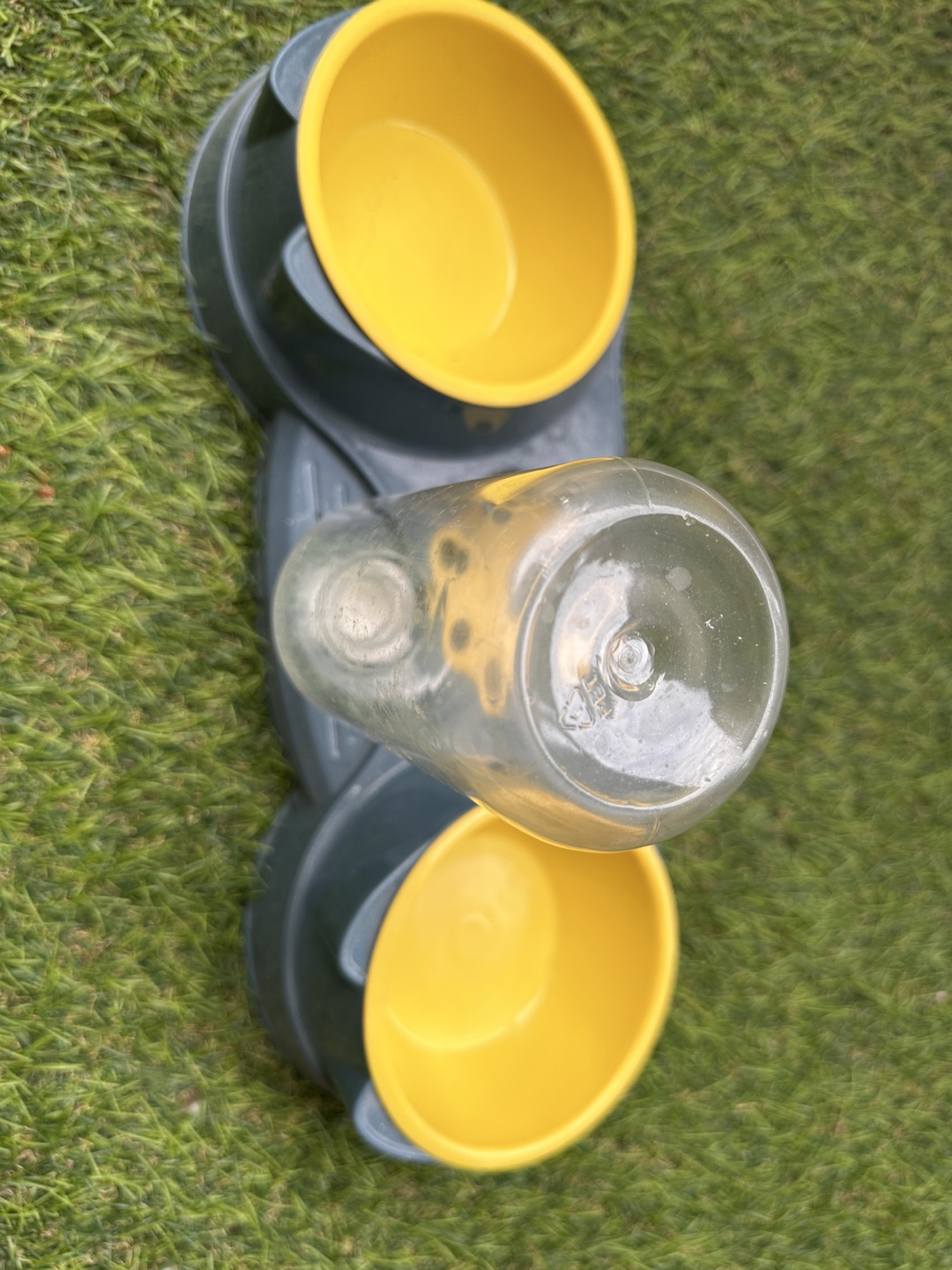 Pet Water and Food Bowl Dispenser - photo 2