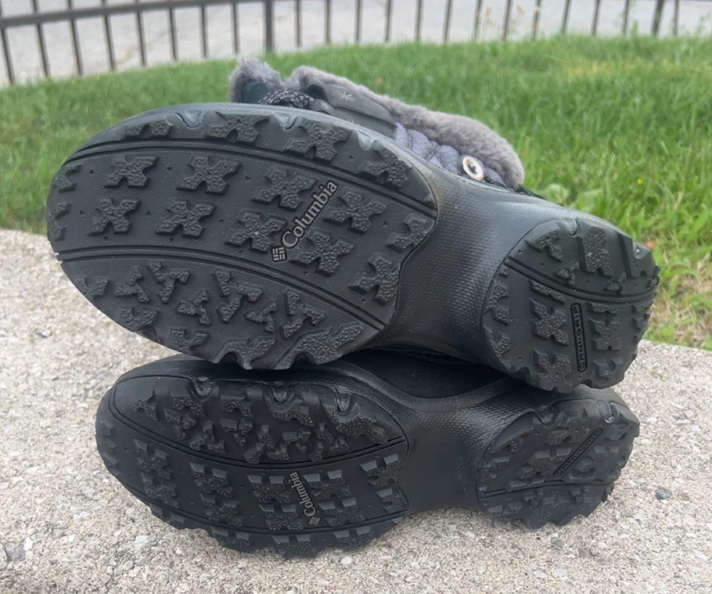 Columbia Women's II Winter Boots size 7.5 image indicator(2)