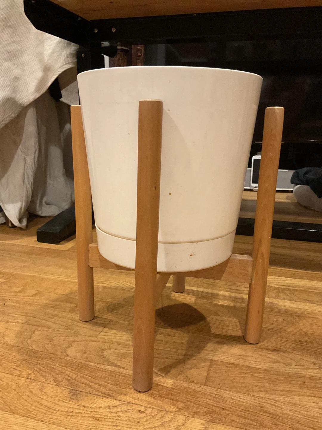 White Plant Pot with Wooden Stand