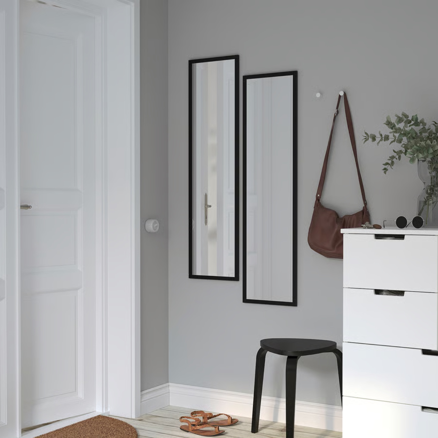 IKEA Standing Mirror - photo 4