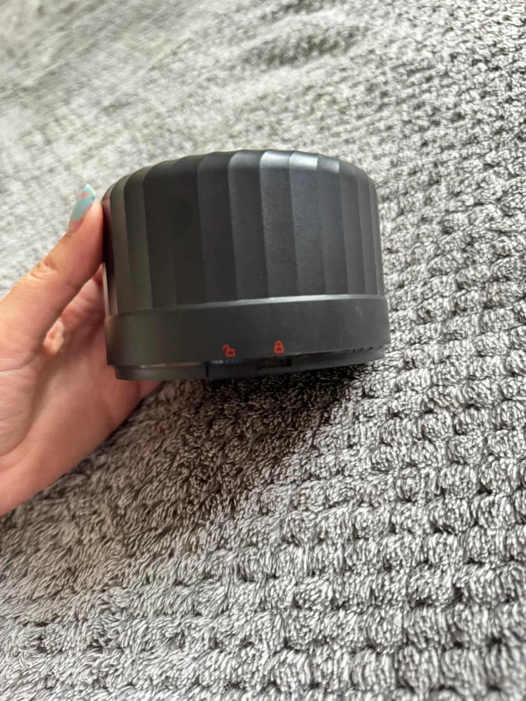 Automatic Mason Jar Vacuum Sealer - Like New image indicator(2)