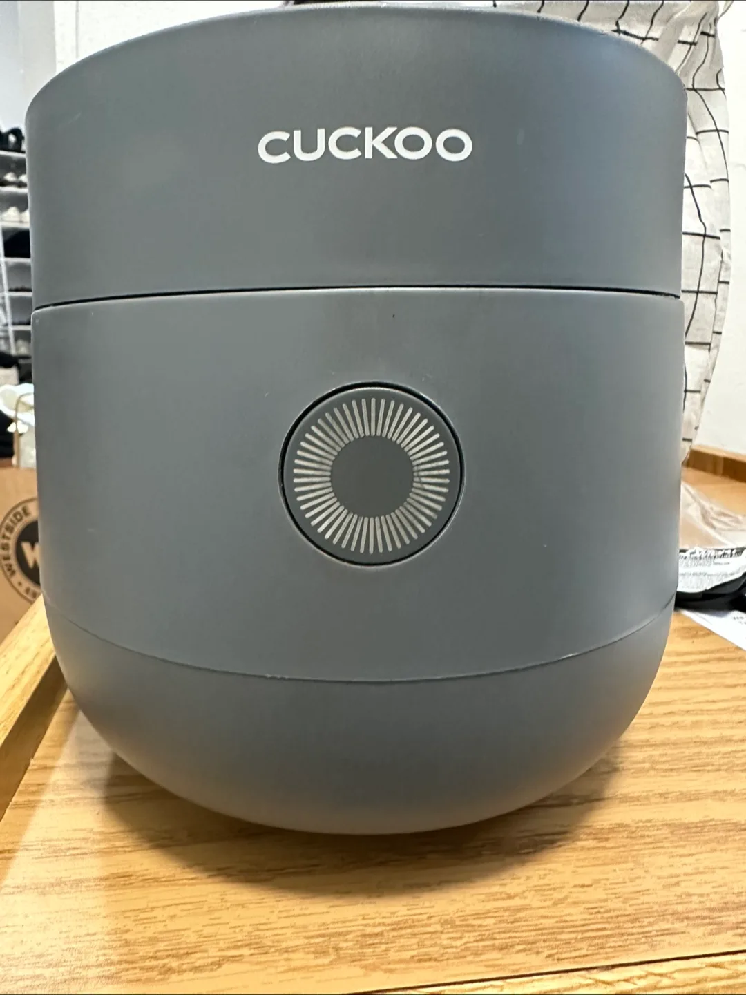 Cuckoo Rice Cooker (almost new) - Gray thumbnail