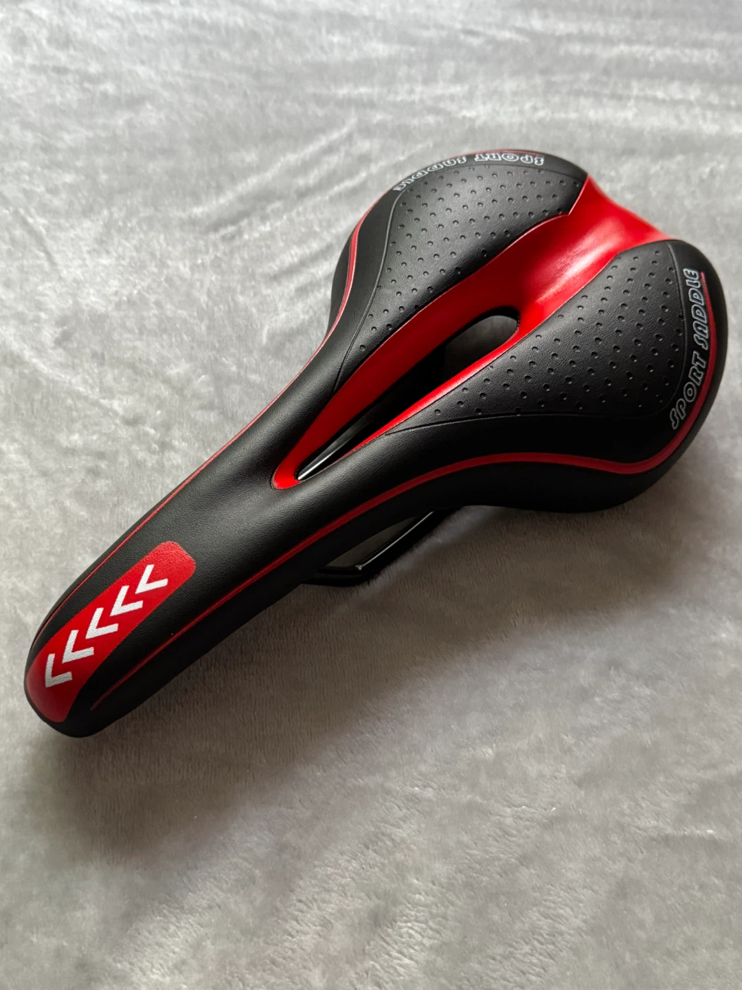 Sport Saddle Bicycle Seat - Black & Red