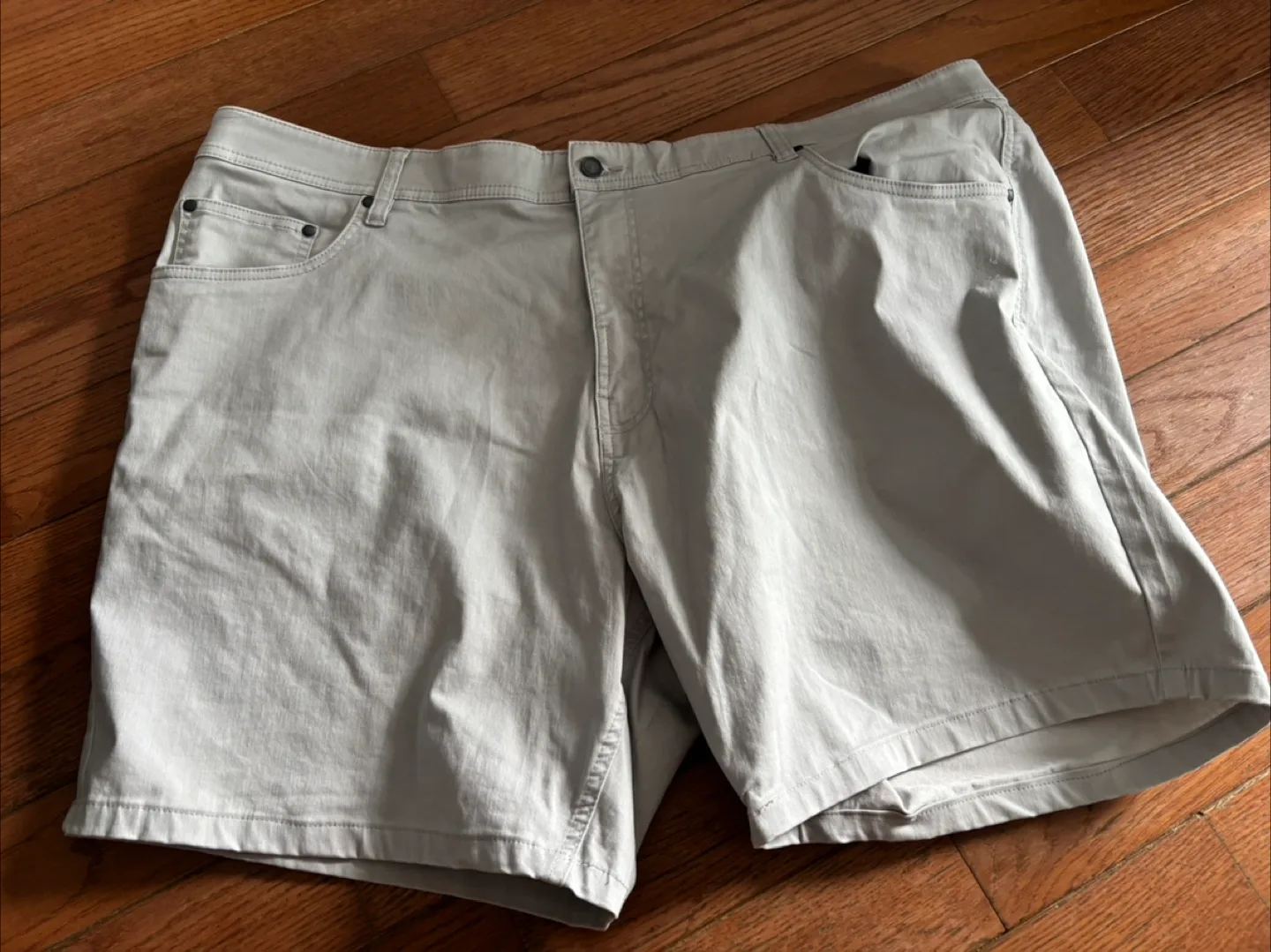 2 pair Daniel Hechter Paris Shorts - Size 48W image indicator(4)
