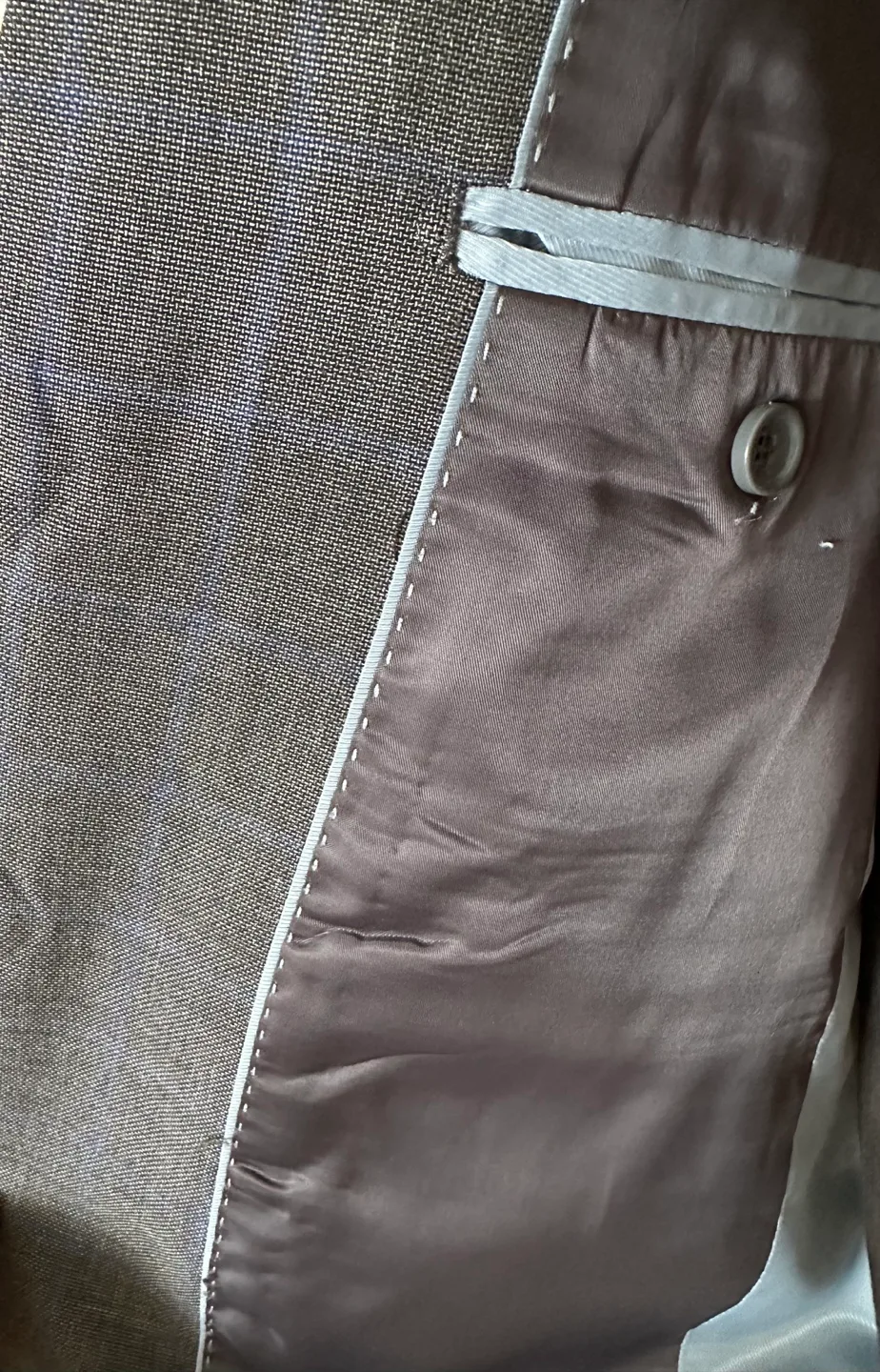 Men’s Suit - Size 48 image indicator(4)