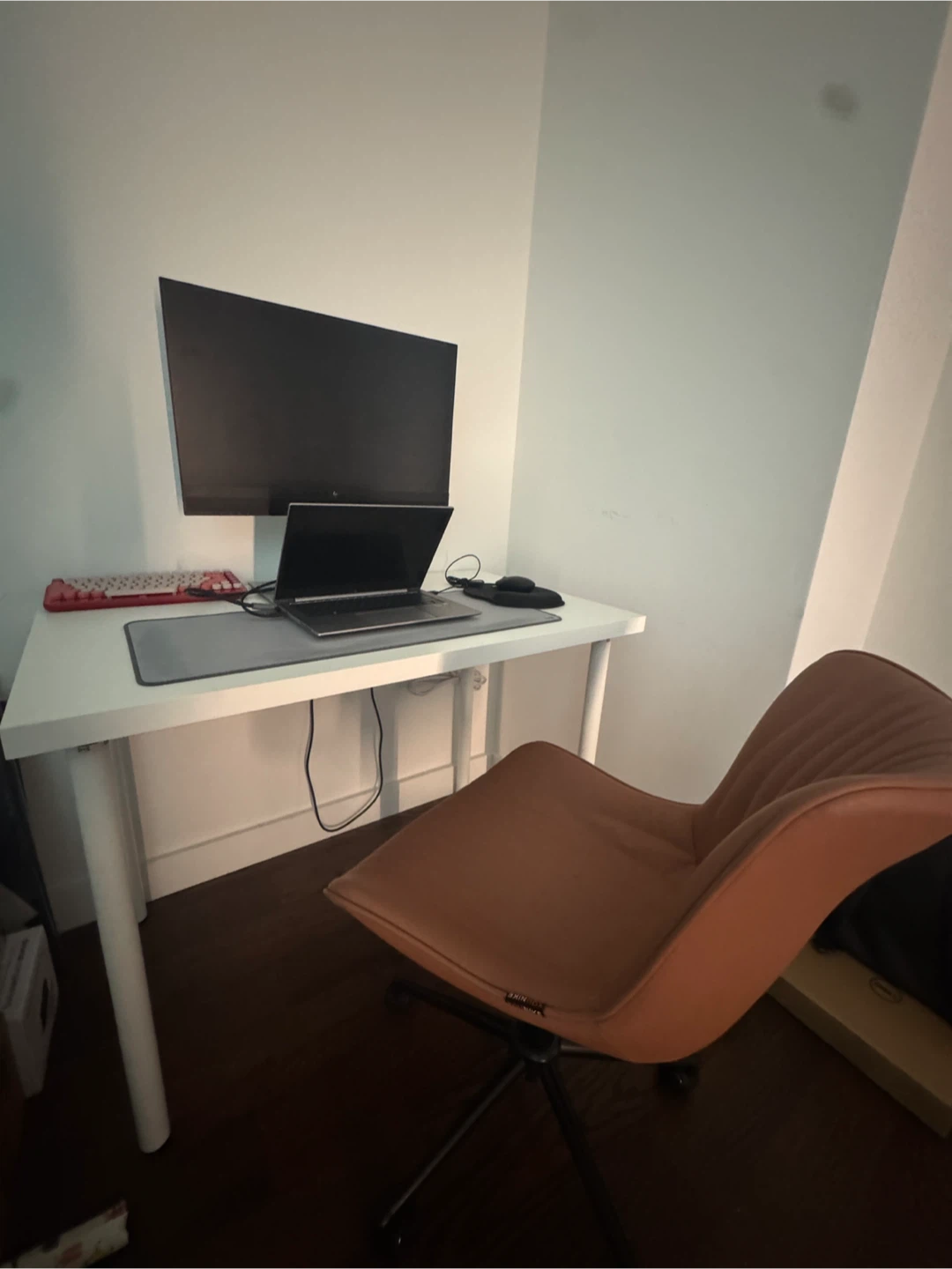 IKEA LAGKAPTEN White Desk and office chair ! - photo 2