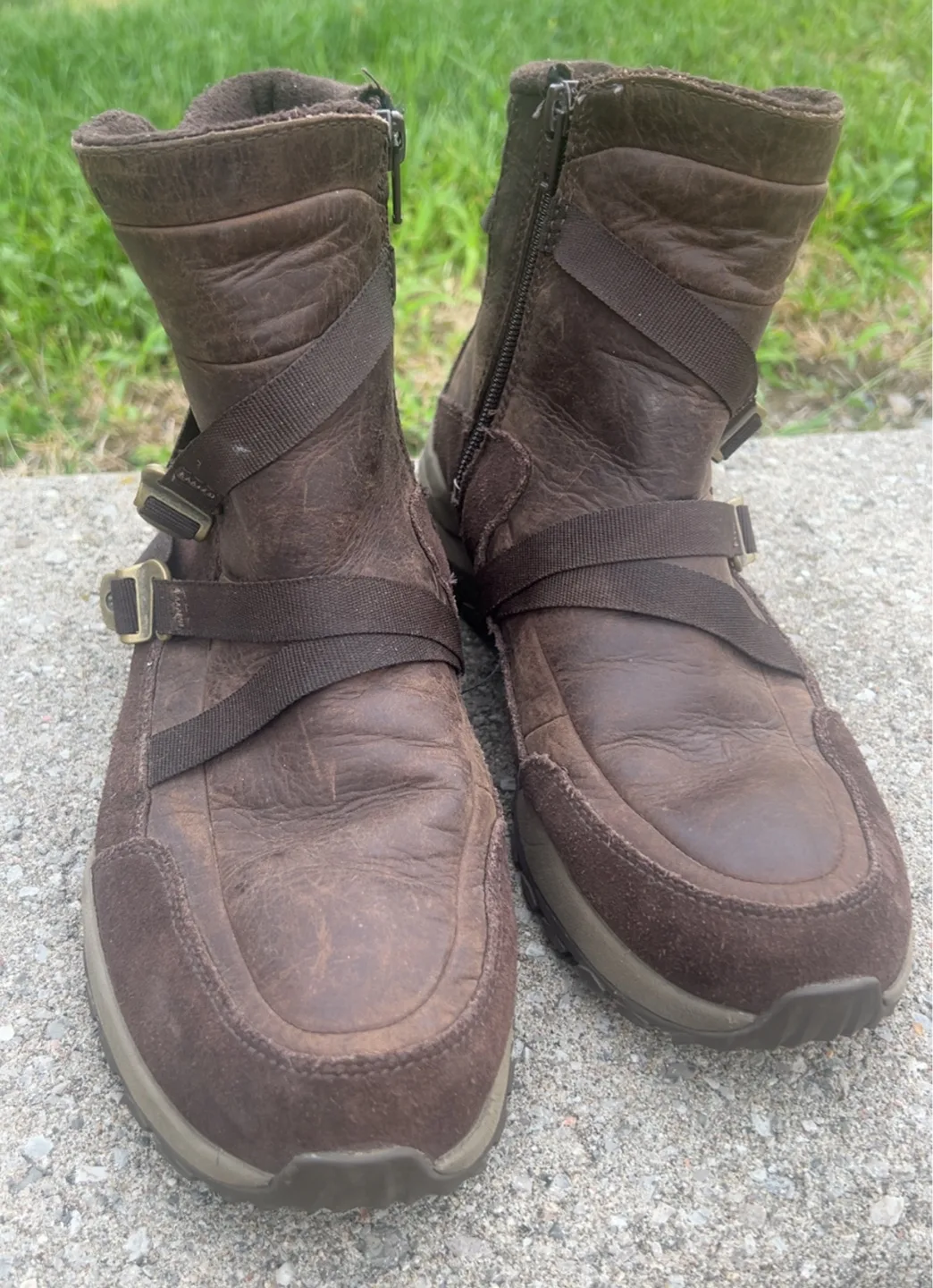 Merrell Brown Leather Winter Boots size 9 image indicator(3)